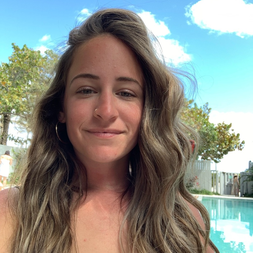 Meet your Posher, Nicole